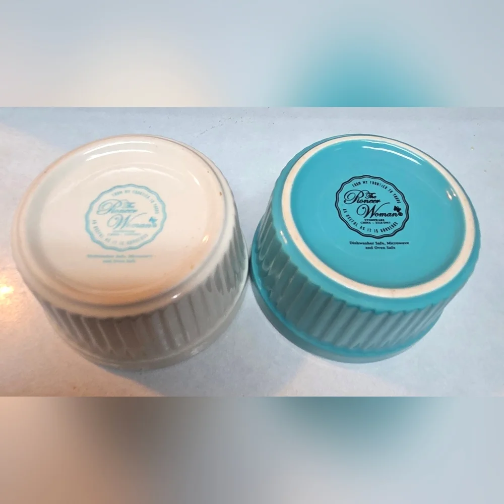 The Pioneer Woman Set Of 2 Ramekins 8oz Turquoise & White